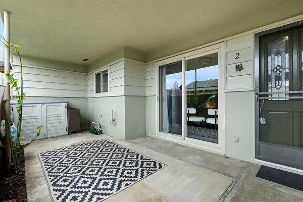 $845,000 | 257 Moreton Bay Lane, Unit 2, Goleta, CA 93117