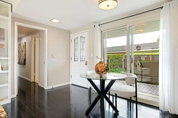 $845,000 | 257 Moreton Bay Lane, Unit 2, Goleta, CA 93117