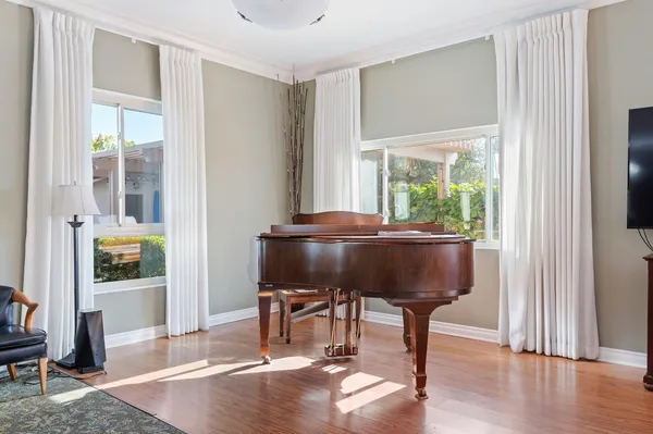 $845,000 | 257 Moreton Bay Lane, Unit 2, Goleta, CA 93117