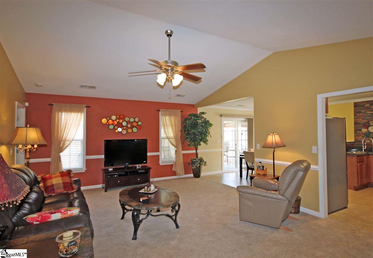 201 Manitou Way Fountain Inn, SC 29644 - Photo 4 of 20 Gallery Image 4