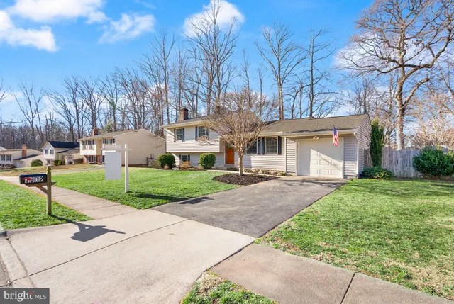 $700,000 | 7902 Cliff Rock Court, Springfield, VA 22153