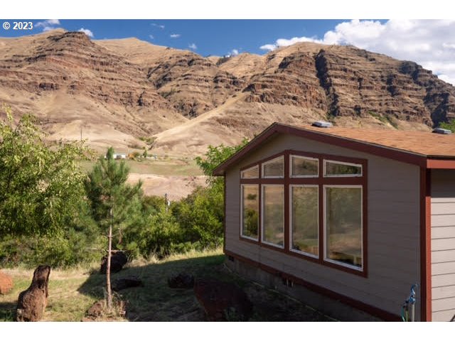 74234 Lower Imnaha Road Imnaha, OR 97842 - Photo 31 of 33 a view of a balcony