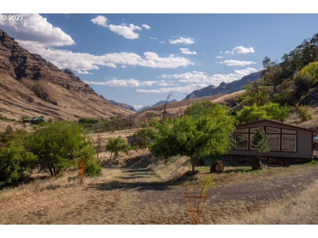 74234 Lower Imnaha Road Imnaha, OR 97842 - Photo 33 of 33 a view of a backyard