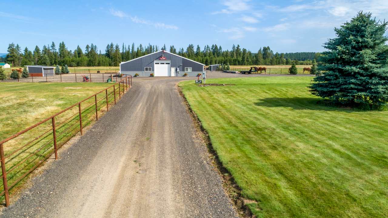 12023 East Blanchard Road Elk, WA 99009 - Photo 3 of 20 Gallery Image 3