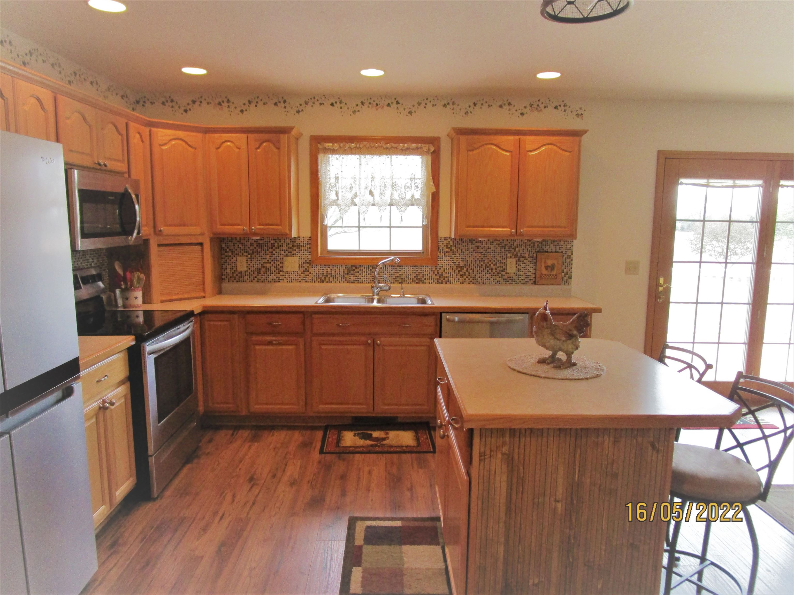 1875 Plainfield Road Mount Pleasant, MI 48858 - Photo 7 of 36 1899843-6.JPG