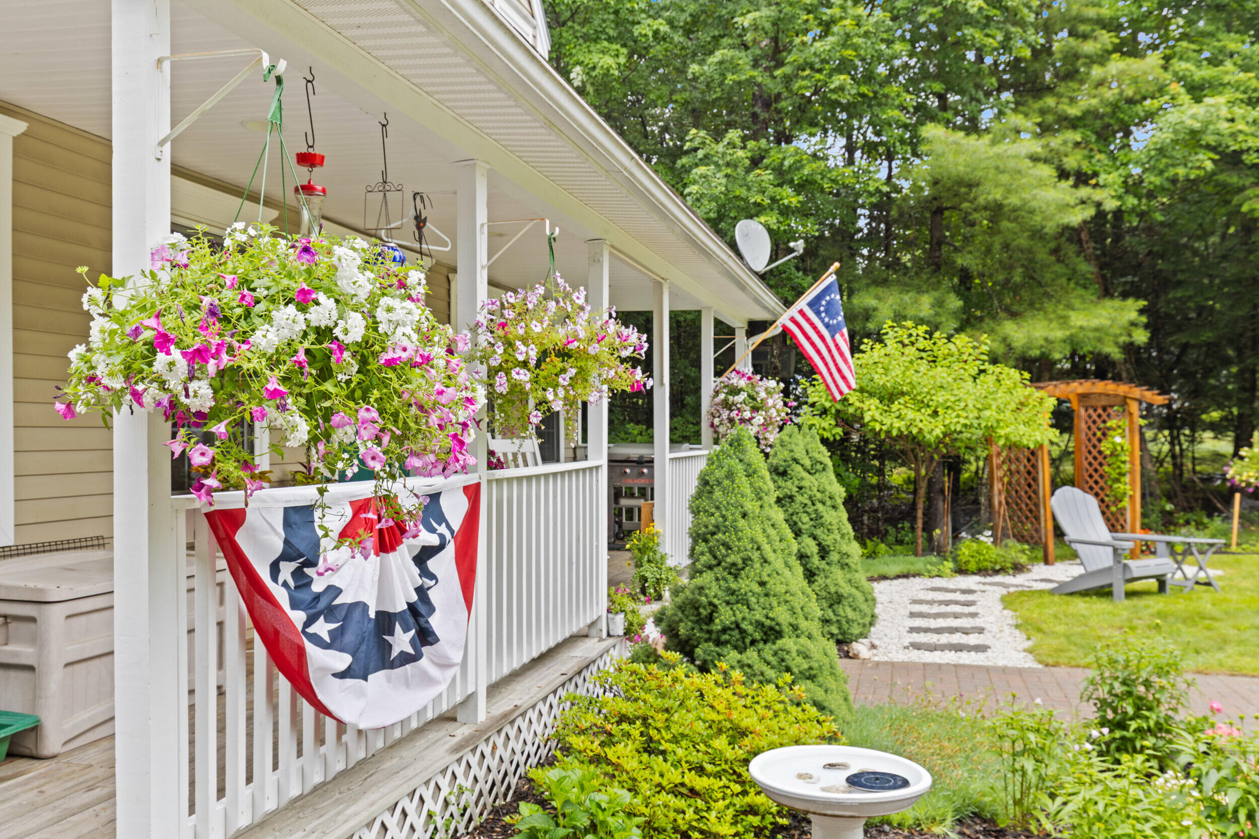 7 Chase Street Standish, ME 04084 - Photo 9 of 42 7 chase st, standish, me 04084, usa-41