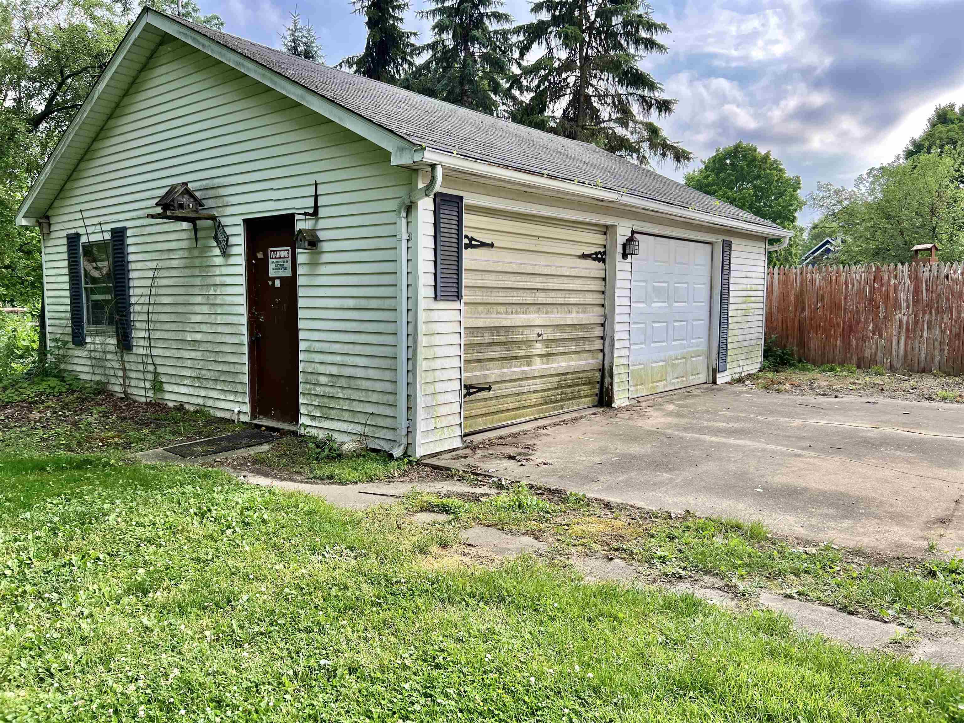 218 East Rising Street Davison, MI 48423 - Photo 19 of 23 50182081-58c403bb-e654-4716-987b-d551f45da9ab.JPG