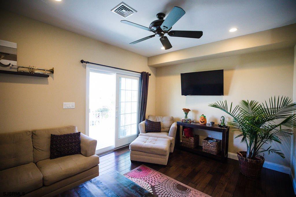 924 Sarazen Road Brigantine, NJ 08203 - Photo 13 of 24 Gallery Image 13
