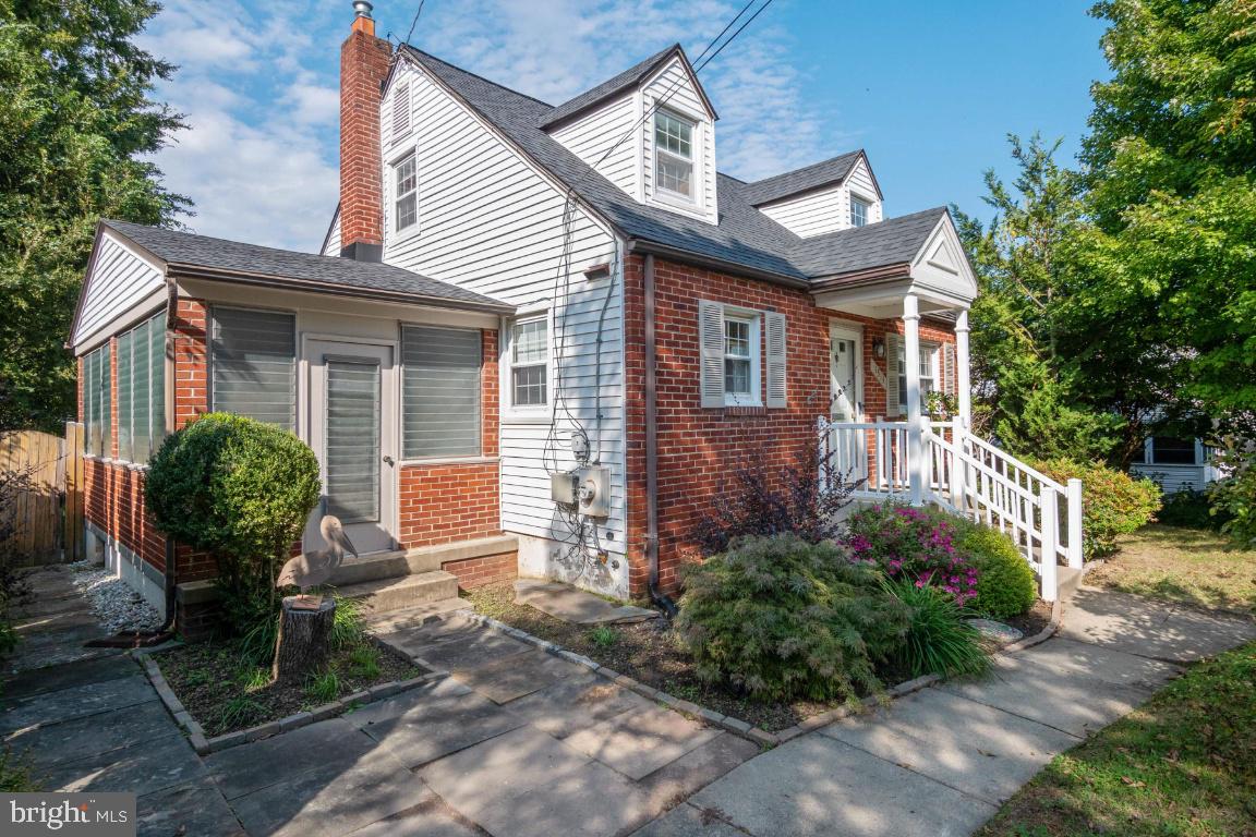 1513 Gridley Lane Silver Spring, MD 20902 - Photo 3 of 38 Gallery Image 3