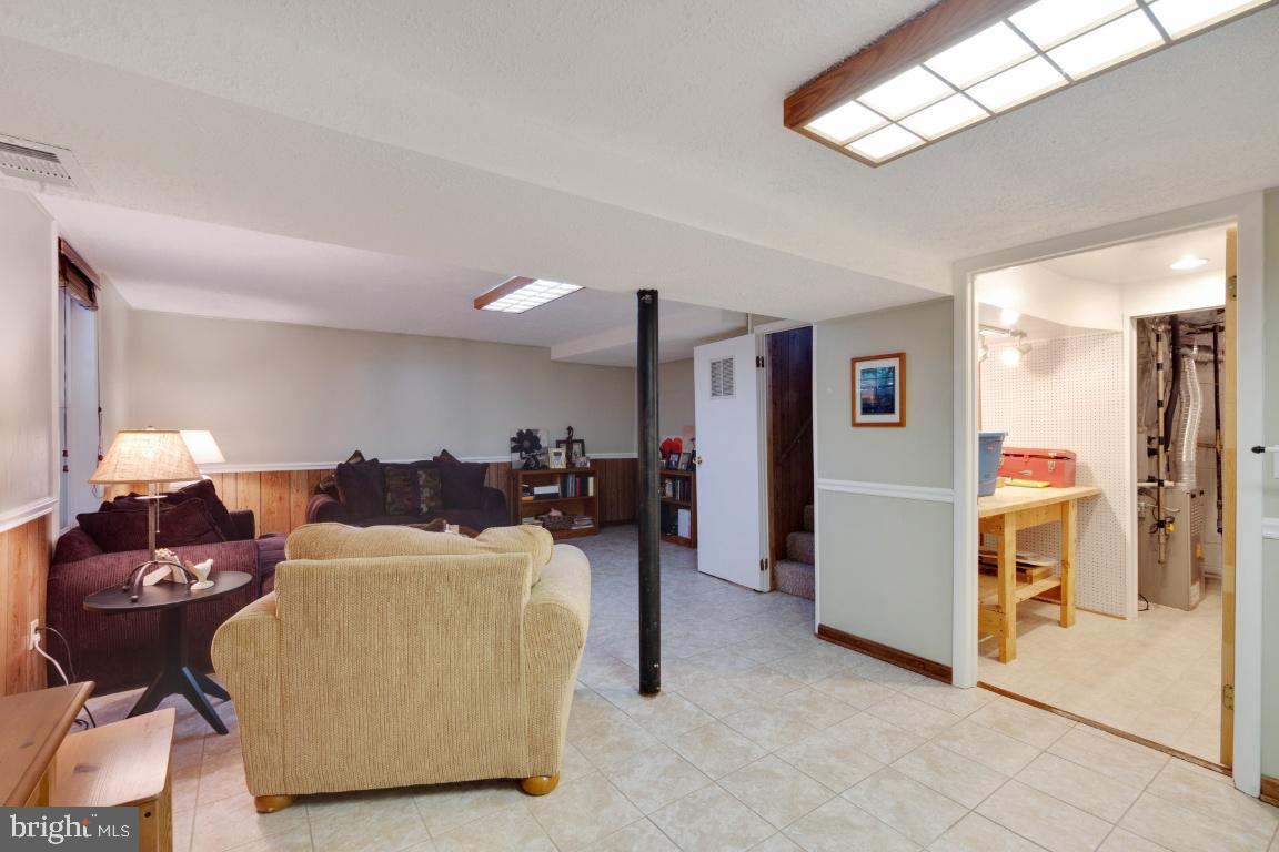 1513 Gridley Lane Silver Spring, MD 20902 - Photo 24 of 38 Gallery Image 24