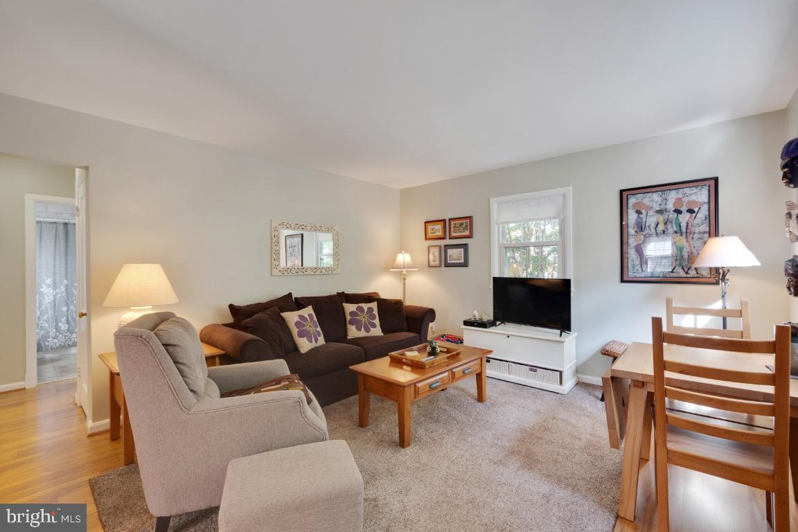 1513 Gridley Lane Silver Spring, MD 20902 - Photo 8 of 38 Gallery Image 8