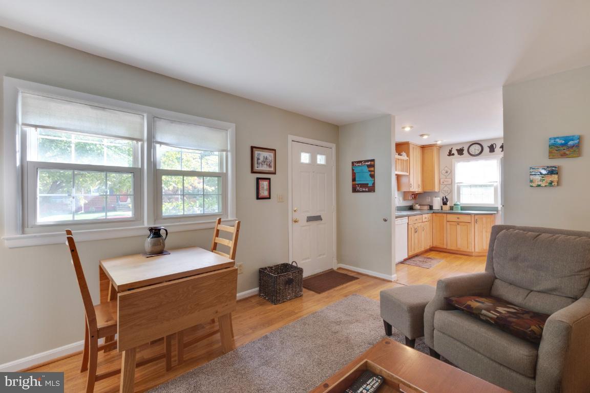 1513 Gridley Lane Silver Spring, MD 20902 - Photo 10 of 38 Gallery Image 10
