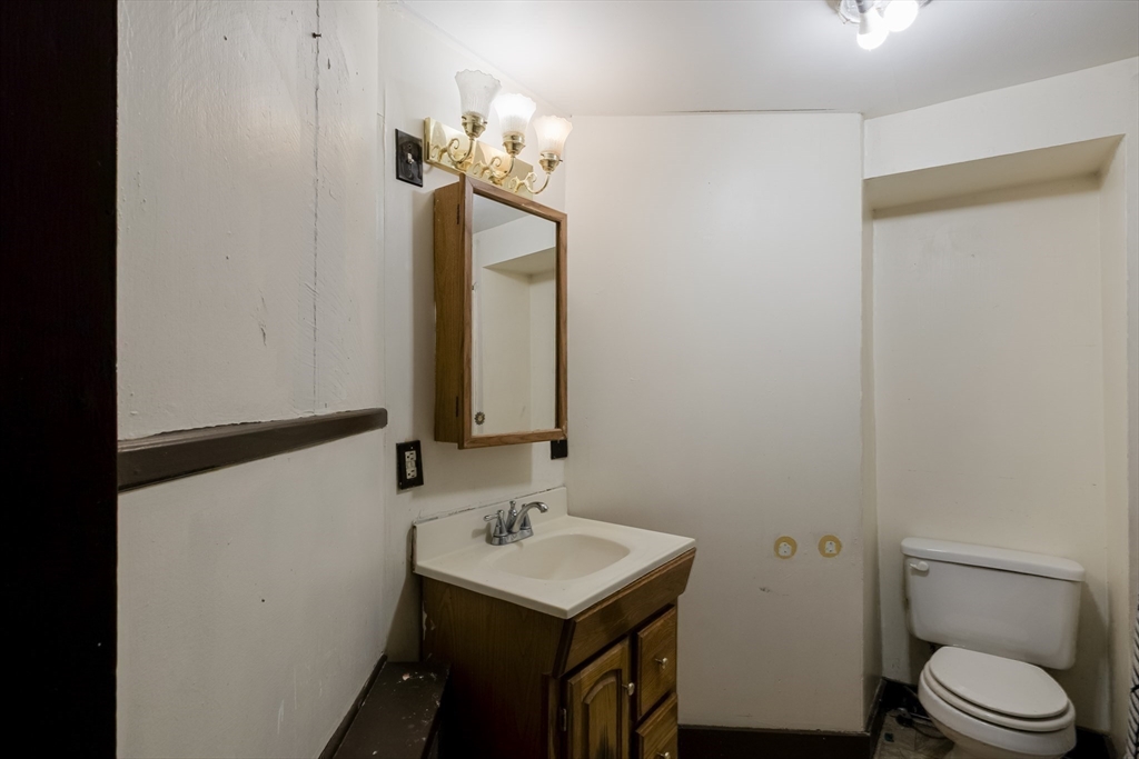 60 Robbins Road Winchendon, MA 01475 - Photo 17 of 42