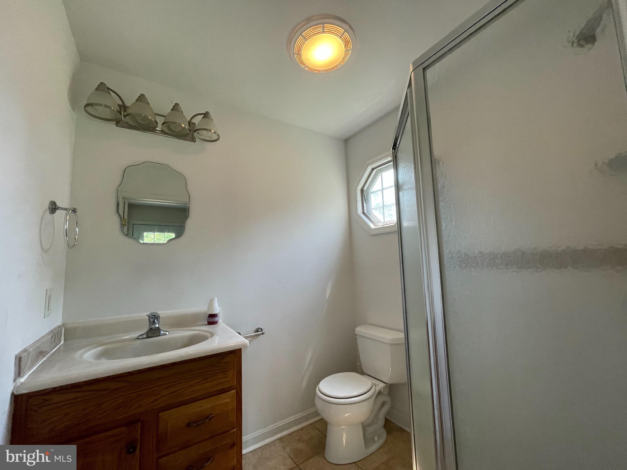 405 Maple Avenue Ridgely, MD 21660 - Photo 8 of 16 Main Level Full Bath