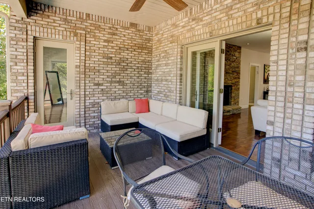 $1,212,000 | 544 Kings Hills Boulevard, Pigeon Forge, TN 37863