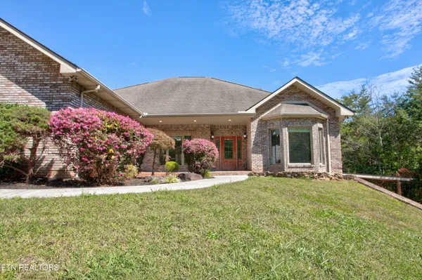 $1,212,000 | 544 Kings Hills Boulevard, Pigeon Forge, TN 37863