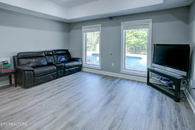 $1,212,000 | 544 Kings Hills Boulevard, Pigeon Forge, TN 37863