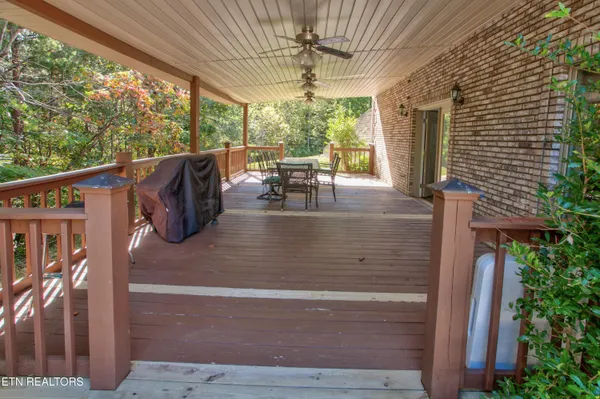 $1,212,000 | 544 Kings Hills Boulevard, Pigeon Forge, TN 37863