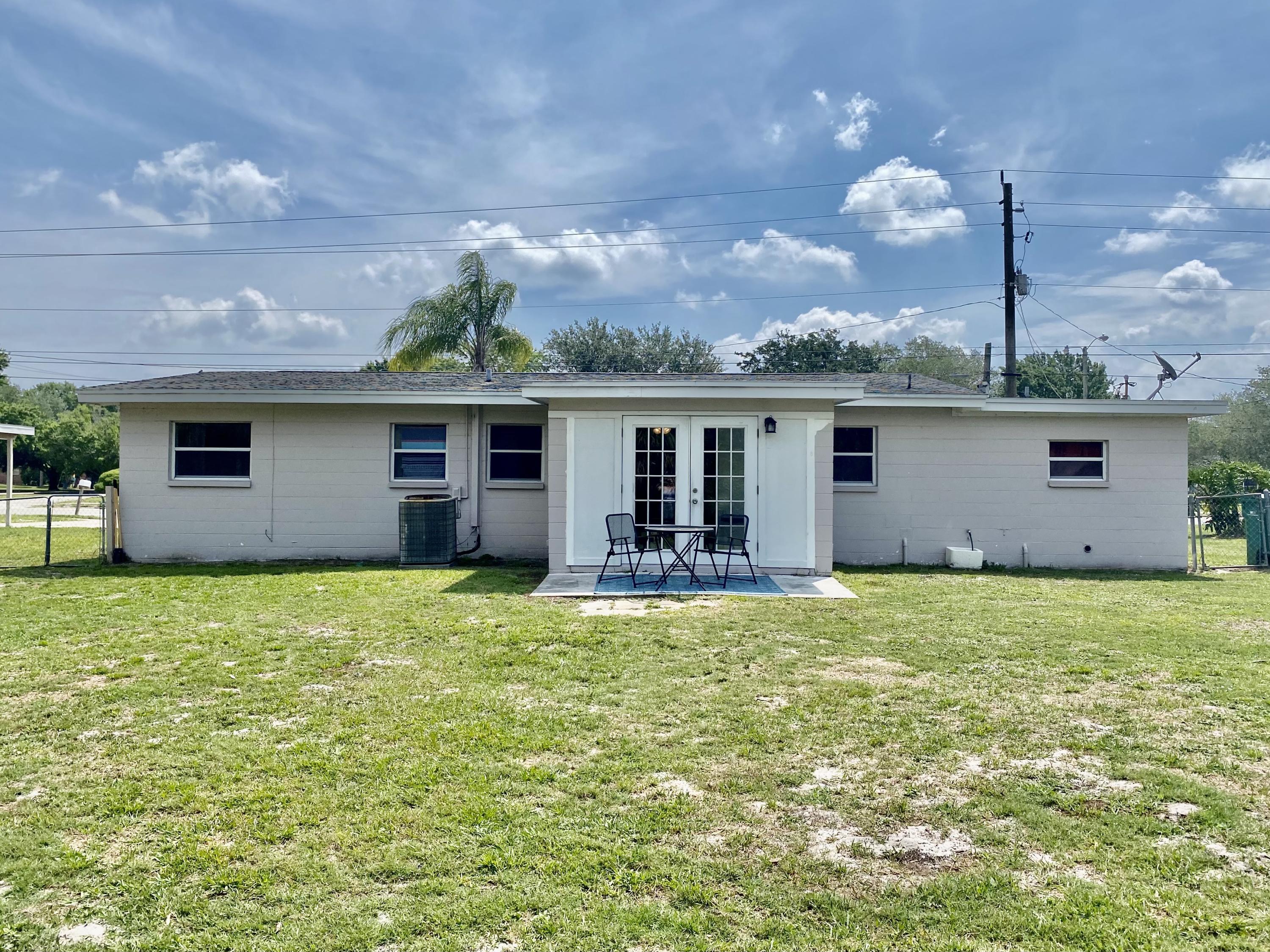 1906 Croton Road Melbourne, FL 32935 - Photo 23 of 25 IMG_E1937