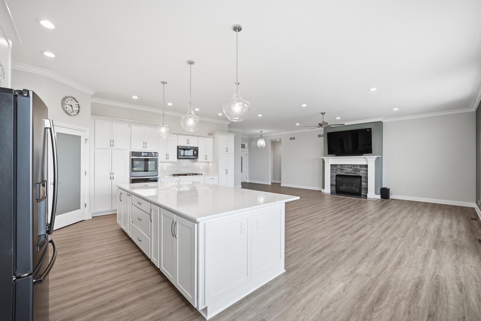 718 Independence Avenue Sycamore, IL 60178 - Photo 13 of 43