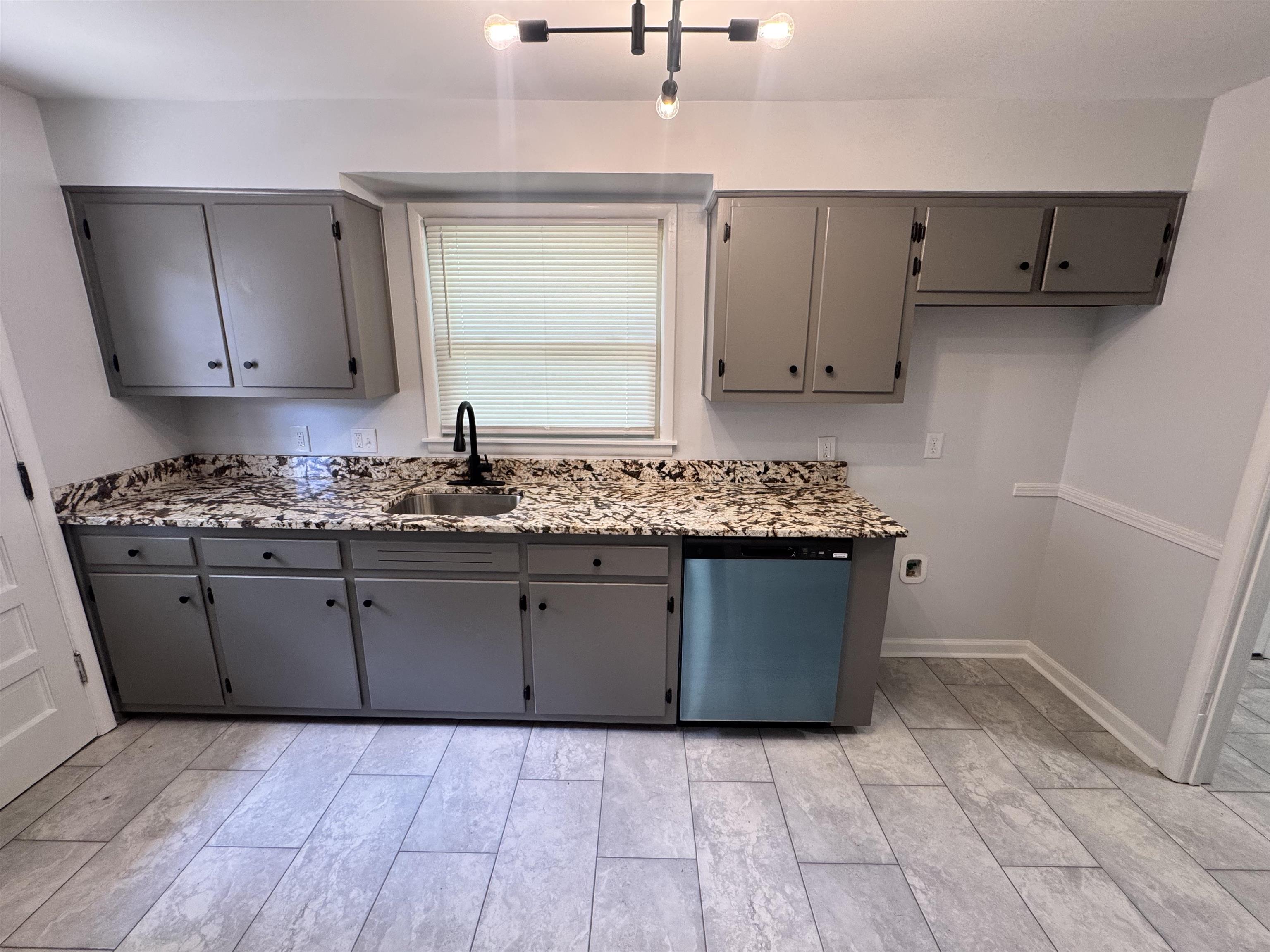 1220 South White Station Road Memphis, TN 38117 - Photo 7 of 16