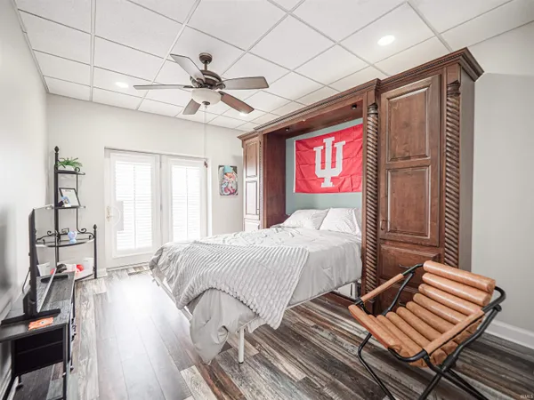 $624,900 | 101 East Jennings Street, Unit E, Newburgh, IN 47630
