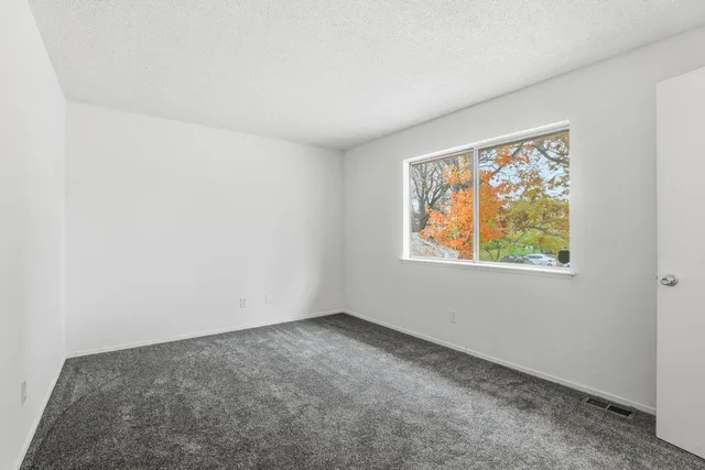 $215,000 | 6265 Longford Drive, Unit 3, Citrus Heights, CA 95621