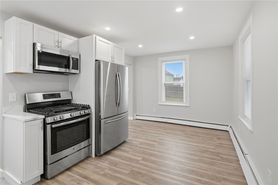 128 Cleveland Street Woonsocket, RI 02895 - Photo 4 of 20