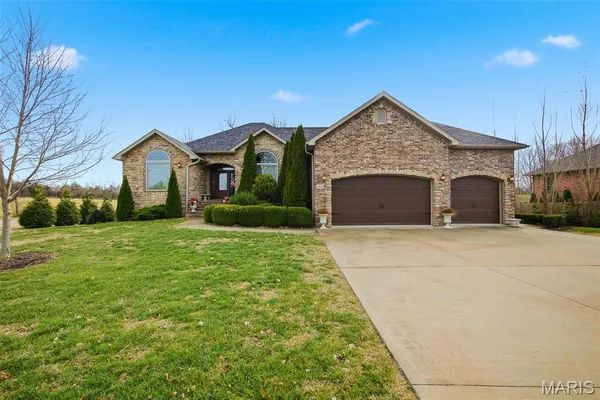$559,000 | 2545 Copperwood Drive, Lebanon, MO 65536