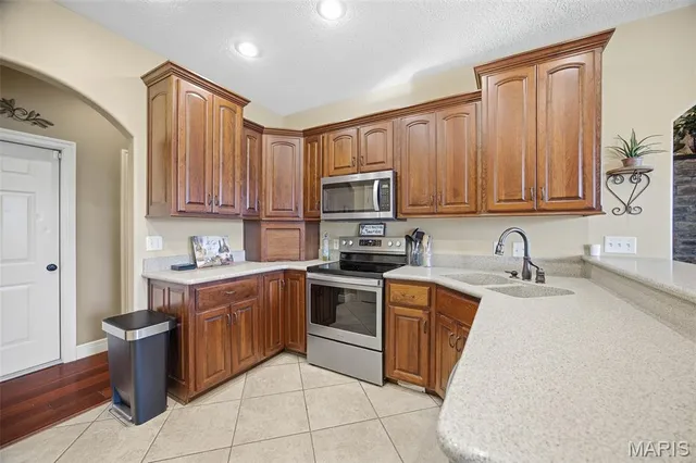 $559,000 | 2545 Copperwood Drive, Lebanon, MO 65536