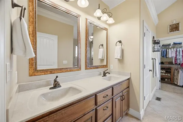 $559,000 | 2545 Copperwood Drive, Lebanon, MO 65536