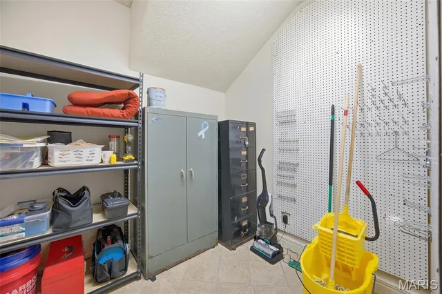 $559,000 | 2545 Copperwood Drive, Lebanon, MO 65536