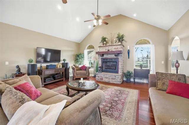 $559,000 | 2545 Copperwood Drive, Lebanon, MO 65536