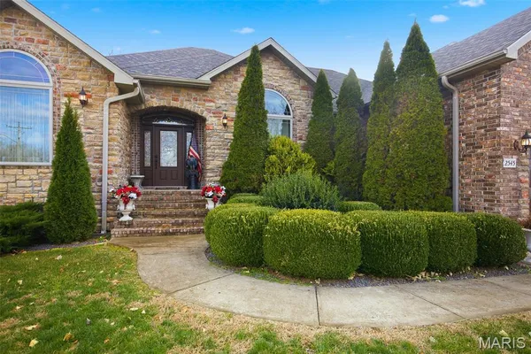 $559,000 | 2545 Copperwood Drive, Lebanon, MO 65536