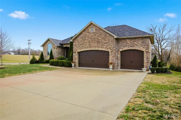 $559,000 | 2545 Copperwood Drive, Lebanon, MO 65536
