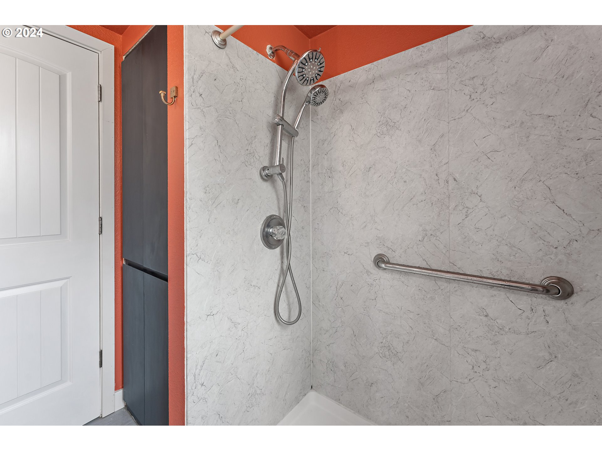16540 Southwest Queen Mary Avenue Portland, OR 97224 - Photo 20 of 30 a bathroom with a shower