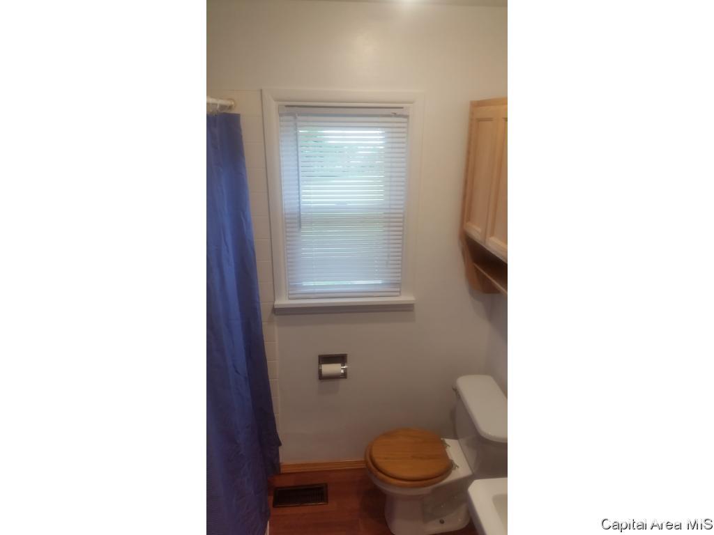 7 Prairie Ln Court Springfield, IL 62704 - Photo 12 of 34 Gallery Image 12