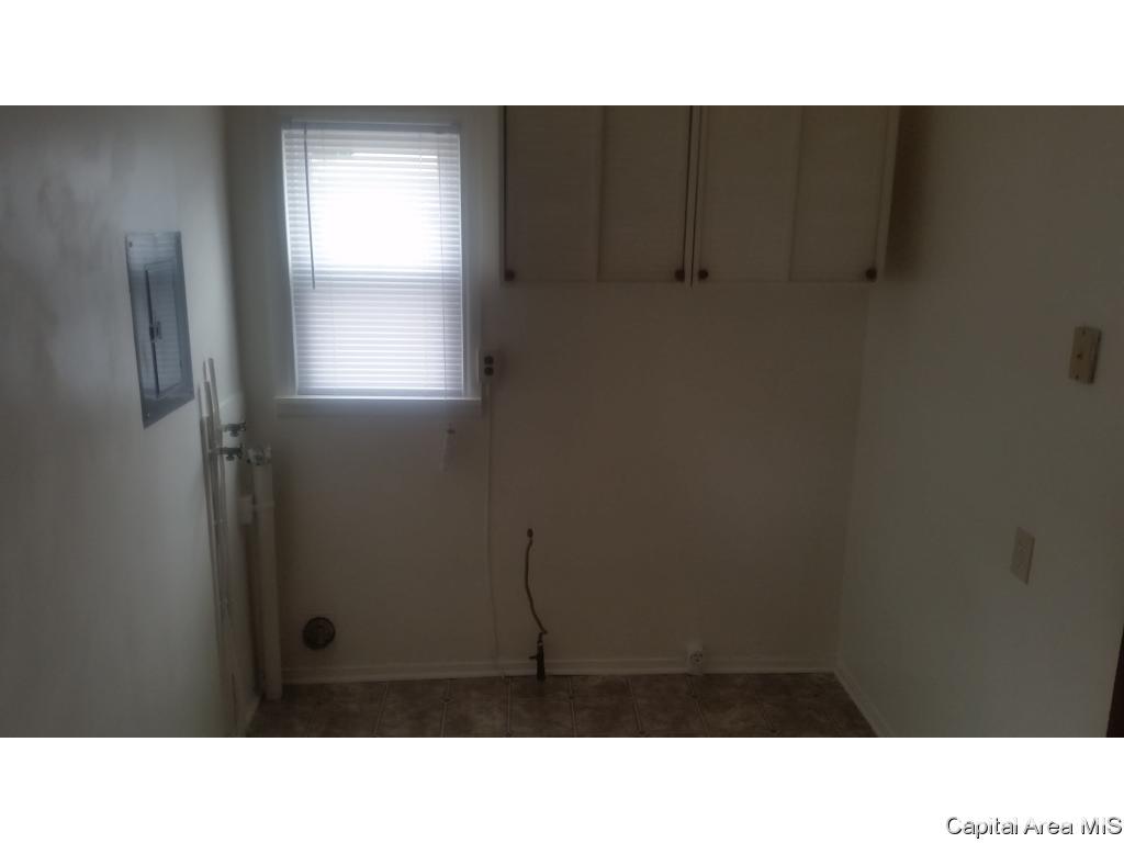 7 Prairie Ln Court Springfield, IL 62704 - Photo 16 of 34 Gallery Image 16