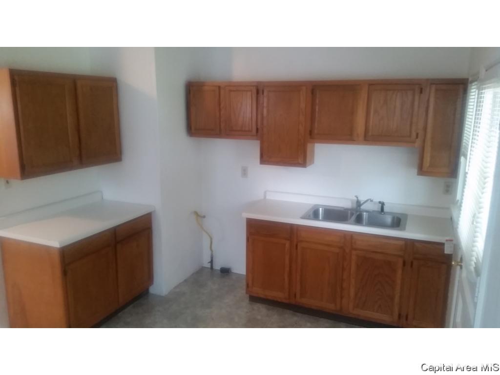 7 Prairie Ln Court Springfield, IL 62704 - Photo 18 of 34 Gallery Image 18