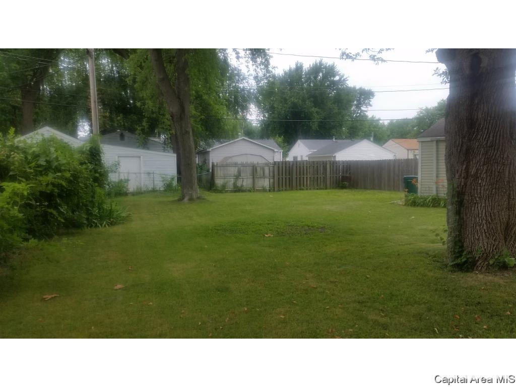 7 Prairie Ln Court Springfield, IL 62704 - Photo 29 of 34 Gallery Image 29
