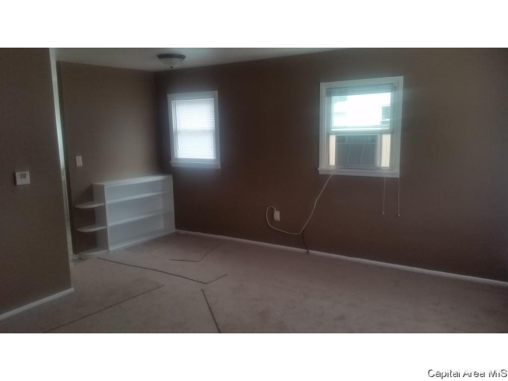 7 Prairie Ln Court Springfield, IL 62704 - Photo 3 of 34 Gallery Image 3