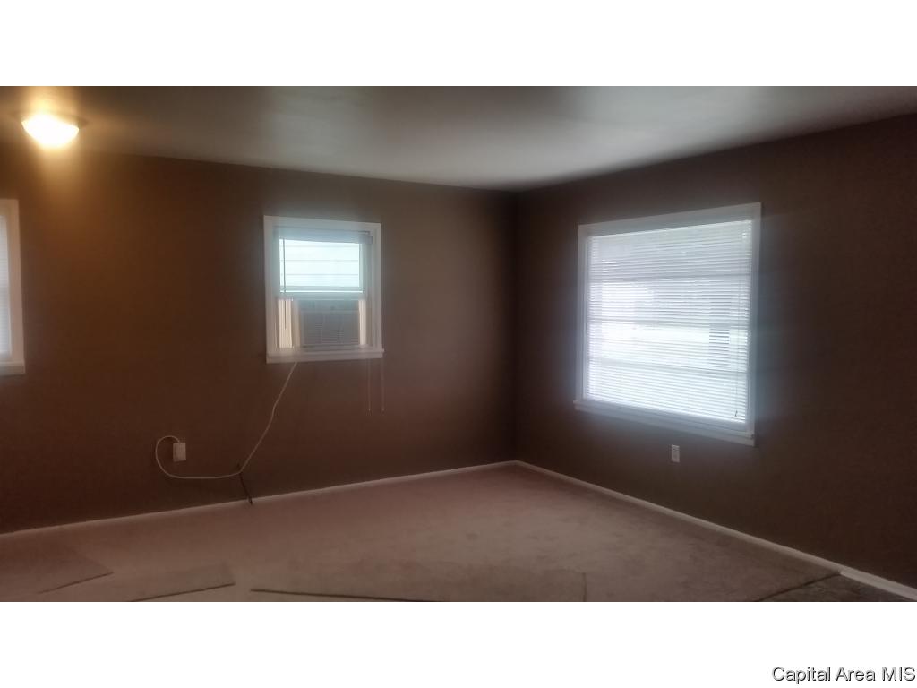 7 Prairie Ln Court Springfield, IL 62704 - Photo 5 of 34 Gallery Image 5