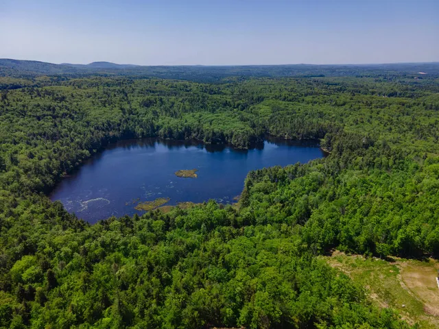 $579,000 | 20 Hilltop Drive, Peterborough, NH 03458