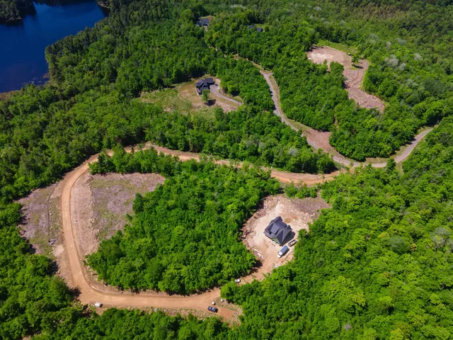 $579,000 | 20 Hilltop Drive, Peterborough, NH 03458