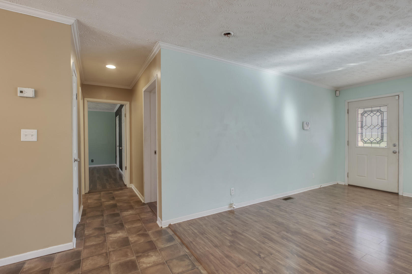 9843 Heiskell Road Heiskell, TN 37754 - Photo 17 of 29 17_HeiskellRoad_9843_GuestHall-FrontEntr