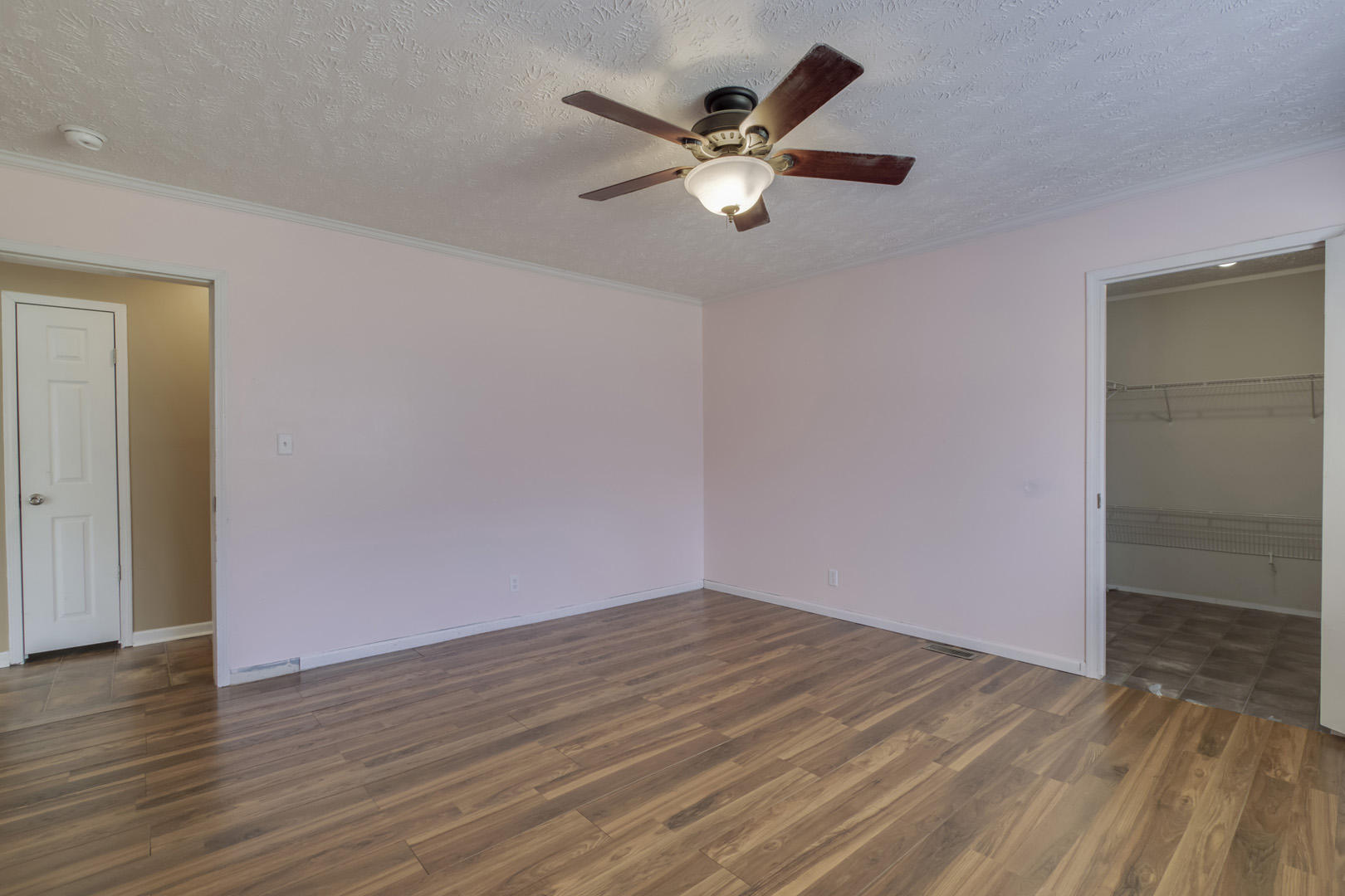 9843 Heiskell Road Heiskell, TN 37754 - Photo 22 of 29 22_HeiskellRoad_9843_Bedroom3_02