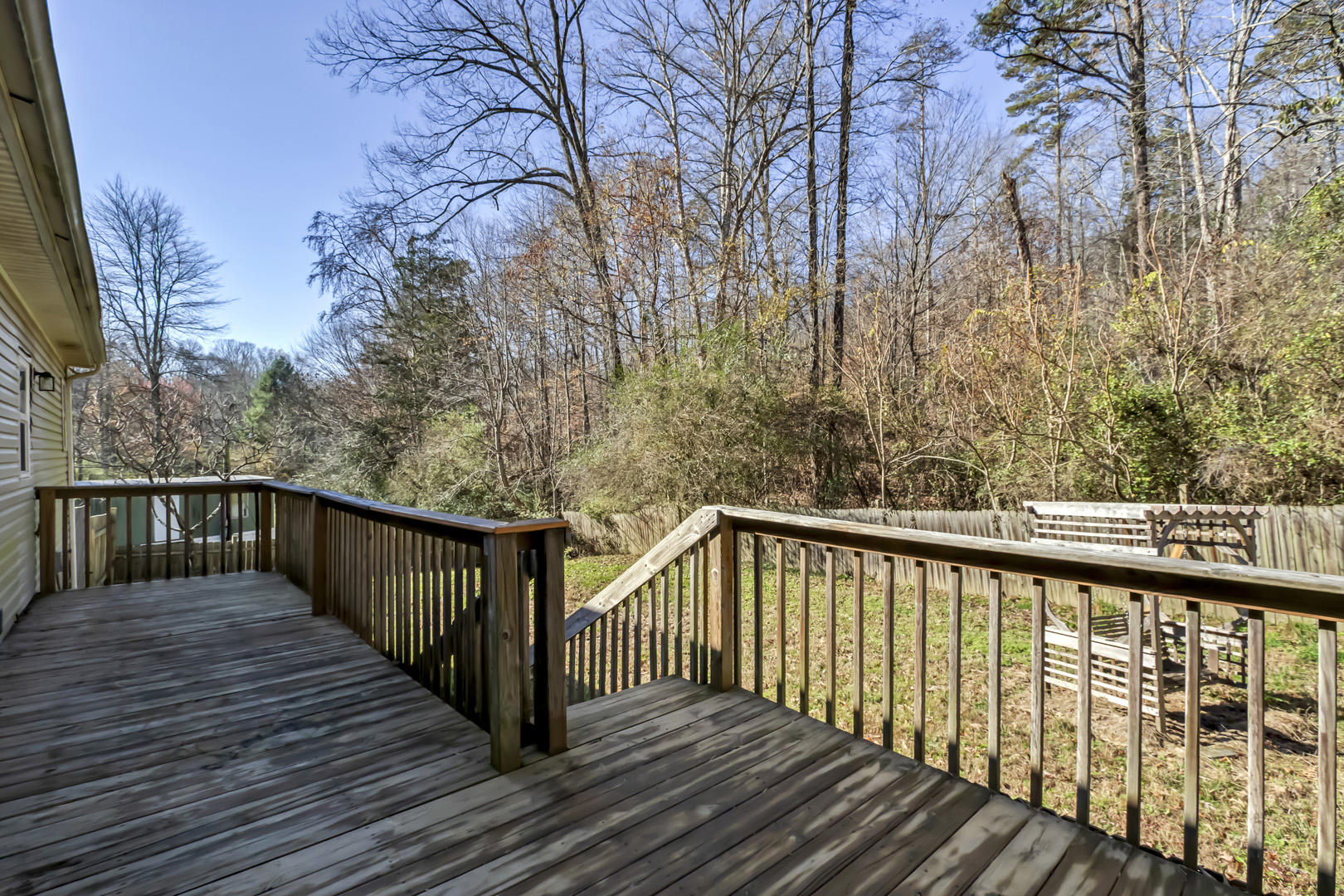 9843 Heiskell Road Heiskell, TN 37754 - Photo 24 of 29 24_HeiskellRoad_9843_Deck02