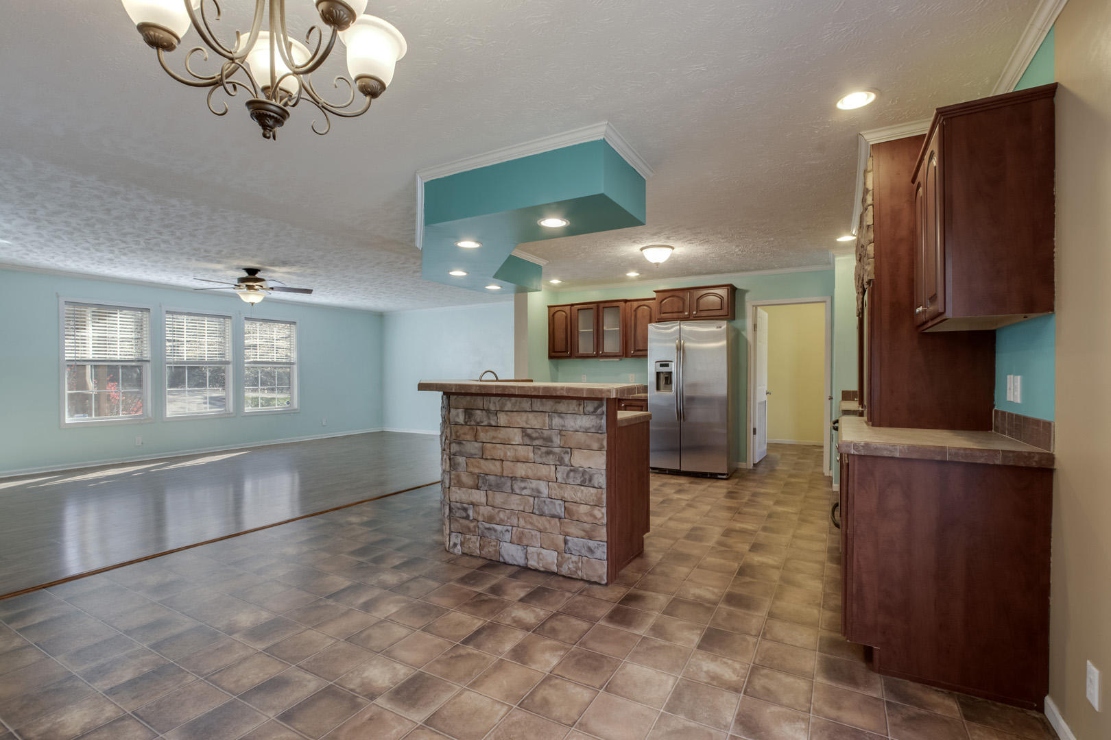 9843 Heiskell Road Heiskell, TN 37754 - Photo 8 of 29 08_HeiskellRoad_9843_Dining02