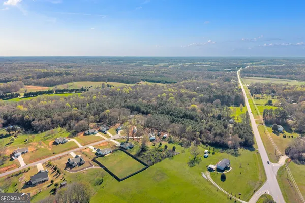 $300,000 | 148 Allen Drive, Lavonia, GA 30553