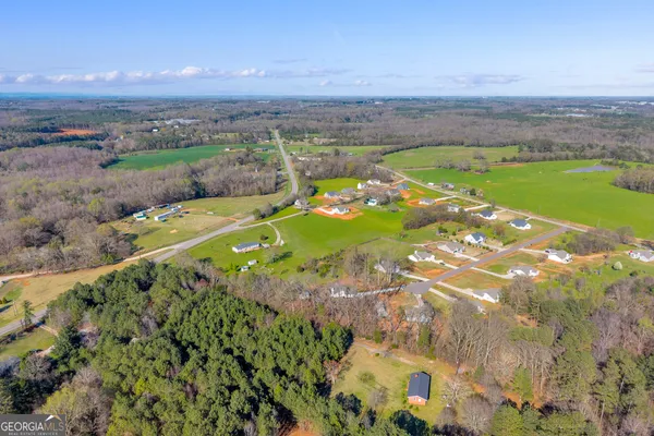 $300,000 | 148 Allen Drive, Lavonia, GA 30553